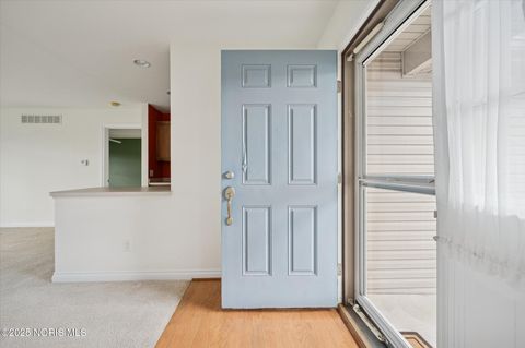 Tiny photo for 9522 Captiva Drive, Sylvania, OH 43560 (MLS # 10000813)