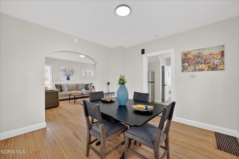 Tiny photo for 1575 Gould Road, Toledo, OH 43612 (MLS # 10006114)