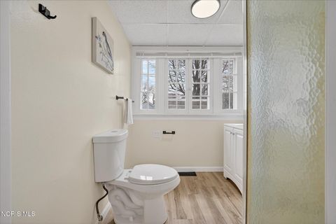 Tiny photo for 1575 Gould Road, Toledo, OH 43612 (MLS # 10006114)