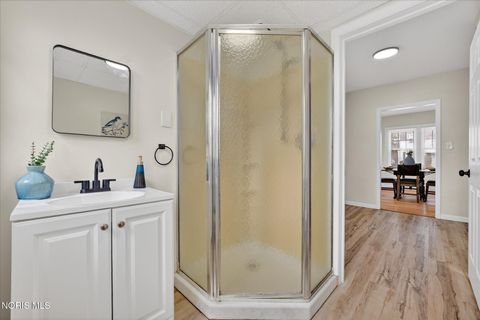 Tiny photo for 1575 Gould Road, Toledo, OH 43612 (MLS # 10006114)