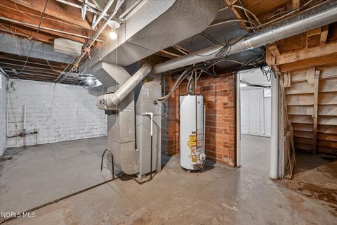 Tiny photo for 1575 Gould Road, Toledo, OH 43612 (MLS # 10006114)