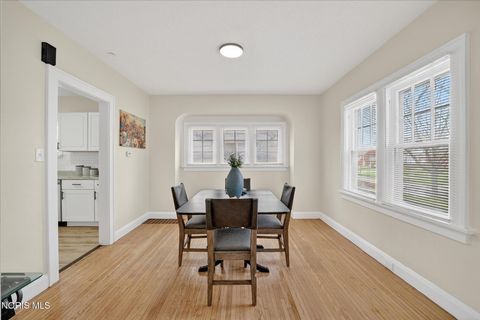 Tiny photo for 1575 Gould Road, Toledo, OH 43612 (MLS # 10006114)