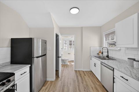 Tiny photo for 1575 Gould Road, Toledo, OH 43612 (MLS # 10006114)