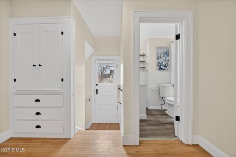 Tiny photo for 1575 Gould Road, Toledo, OH 43612 (MLS # 10006114)