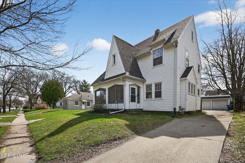 Tiny photo for 1575 Gould Road, Toledo, OH 43612 (MLS # 10006114)