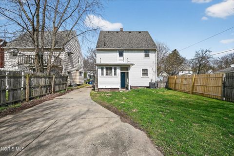 Tiny photo for 1575 Gould Road, Toledo, OH 43612 (MLS # 10006114)
