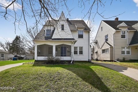 Photo of 1575 Gould Road, Toledo, OH 43612 (MLS # 10006114)