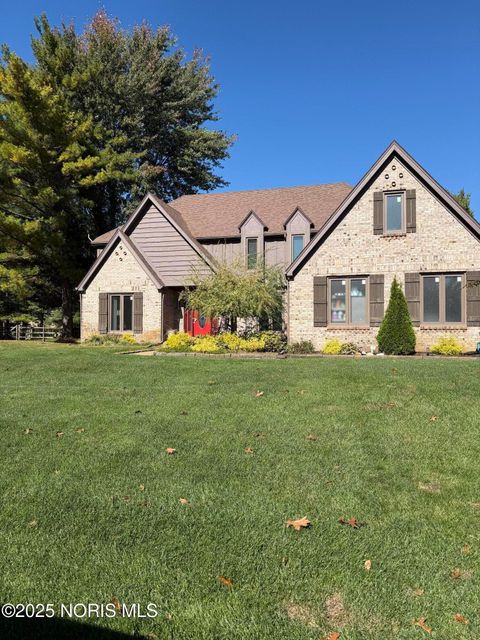 Photo of 5004 Hunters Green Drive, Toledo, OH 43623 (MLS # 10000496) Photo of 5004 Hunters Green Drive, Toledo, OH 43623 (MLS # 10000496)