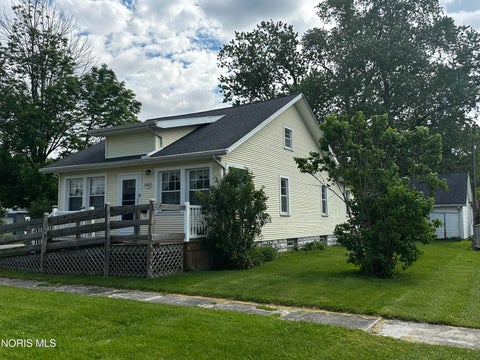 Homes For Sale - 1100 S Main Street<br/> Fostoria, OH 44830