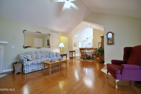 Tiny photo for 58 Summerfield Blvd BLVD, Bowling Green, OH 43402 (MLS # 10008016)