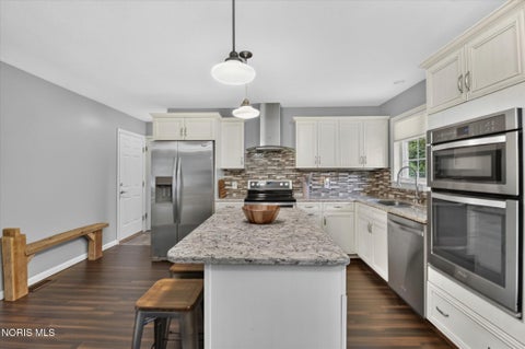 Tiny photo for 3445 Chapel Drive, Toledo, OH 43615 (MLS # 10010261)