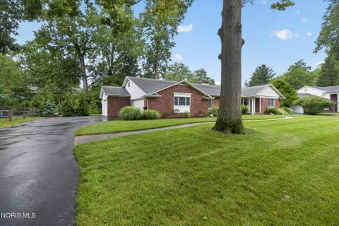 Tiny photo for 3445 Chapel Drive, Toledo, OH 43615 (MLS # 10010261)