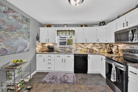 Tiny photo for 19521 Curtice East West Road, Curtice, OH 43412 (MLS # 10014258)