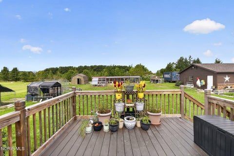 Tiny photo for 19521 Curtice East West Road, Curtice, OH 43412 (MLS # 10014258)