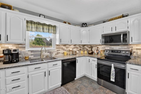 Tiny photo for 19521 Curtice East West Road, Curtice, OH 43412 (MLS # 10014258)