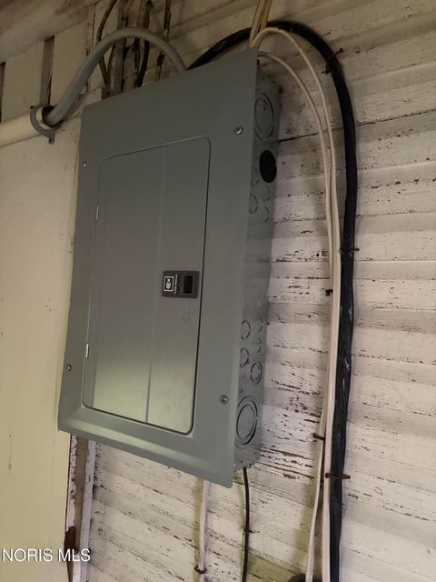 Tiny photo for 20512 W Market Street, Van Buren, OH 45889 (MLS # 10004764)