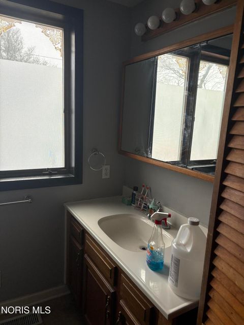 Tiny photo for 20512 W Market Street, Van Buren, OH 45889 (MLS # 10004764)