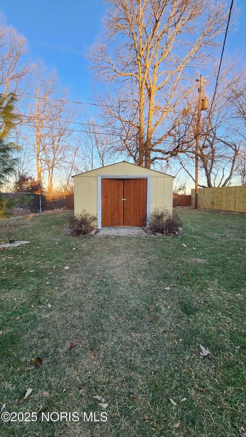 Tiny photo for 315 Clayton Street, Walbridge, OH 43465 (MLS # 10002513)