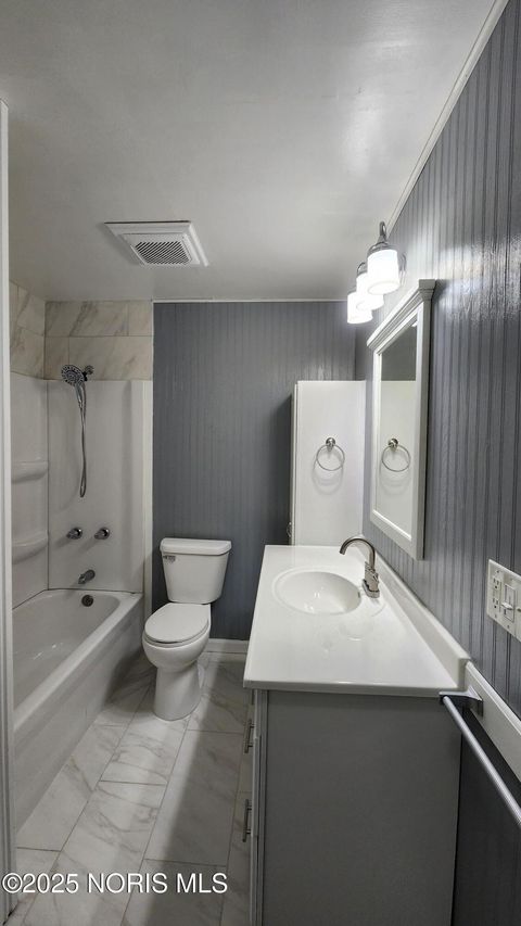 Tiny photo for 315 Clayton Street, Walbridge, OH 43465 (MLS # 10002513)