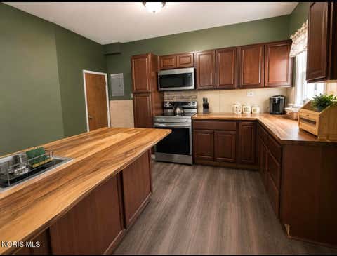 Tiny photo for 2508 Locust Street, Toledo, OH 43608 (MLS # 10011359)