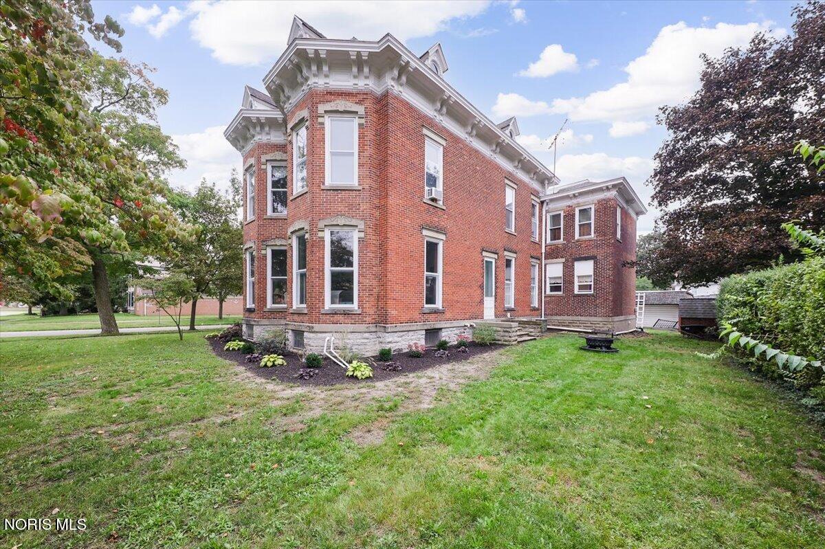204 W Elm Street