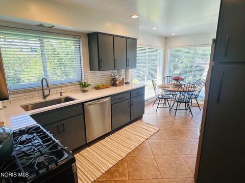 Tiny photo for 2139 Emkay Drive, Ottawa Hills, OH 43606 (MLS # 10007725)