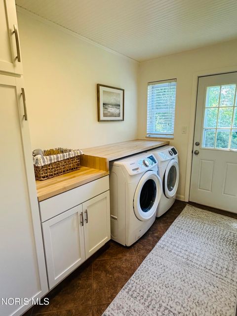Tiny photo for 2139 Emkay Drive, Ottawa Hills, OH 43606 (MLS # 10007725)