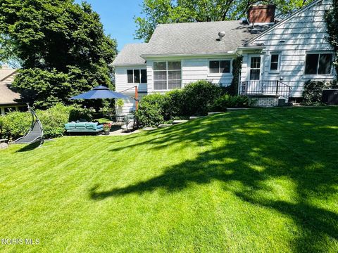 Tiny photo for 2139 Emkay Drive, Ottawa Hills, OH 43606 (MLS # 10007725)