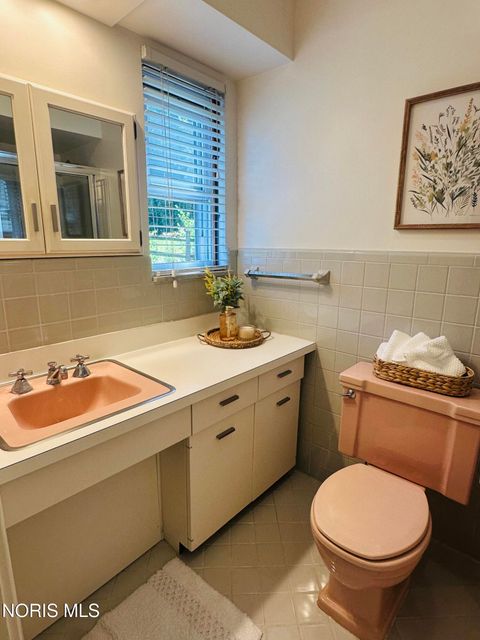 Tiny photo for 2139 Emkay Drive, Ottawa Hills, OH 43606 (MLS # 10007725)