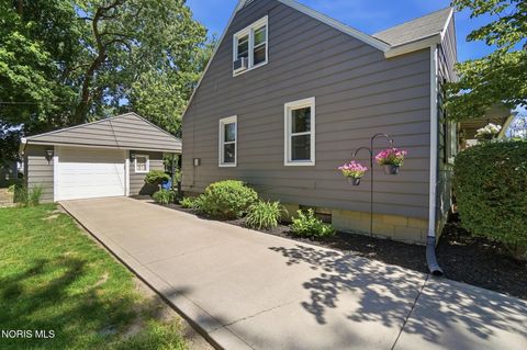 Tiny photo for 1744 Heatherdowns Boulevard, Toledo, OH 43614 (MLS # 10008718)