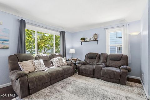Tiny photo for 1744 Heatherdowns Boulevard, Toledo, OH 43614 (MLS # 10008718)