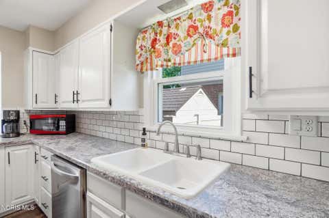 Tiny photo for 1744 Heatherdowns Boulevard, Toledo, OH 43614 (MLS # 10008718)