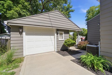 Tiny photo for 1744 Heatherdowns Boulevard, Toledo, OH 43614 (MLS # 10008718)