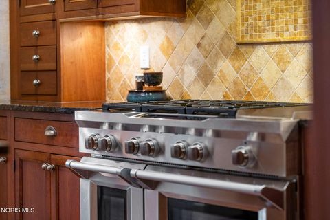 Tiny photo for 7557 Rymoor Court, Sylvania, OH 43560 (MLS # 10004598)