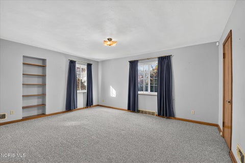Tiny photo for 2803 Starr Avenue, Oregon, OH 43616 (MLS # 10014444)