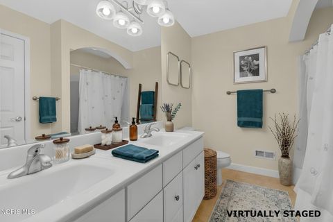 Tiny photo for 3519 Deer Creek Drive, Maumee, OH 43537 (MLS # 10006506)