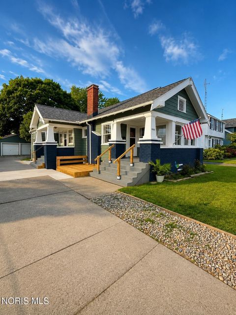 Photo of 2827 116th Street, Toledo, OH 43611 (MLS # 10010716)