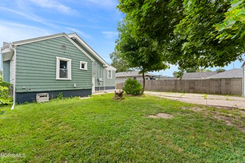 Tiny photo for 2827 116th Street, Toledo, OH 43611 (MLS # 10010716)