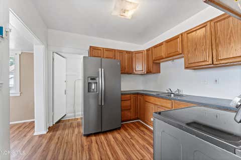 Tiny photo for 2827 116th Street, Toledo, OH 43611 (MLS # 10010716)