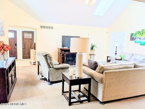 Tiny photo for 20 Main Street Circle, Sylvania, OH 43560 (MLS # 10000503)