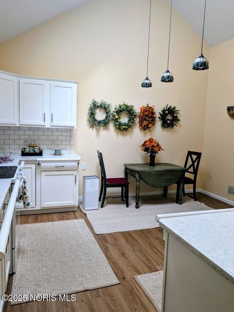 Tiny photo for 20 Main Street Circle, Sylvania, OH 43560 (MLS # 10000503)