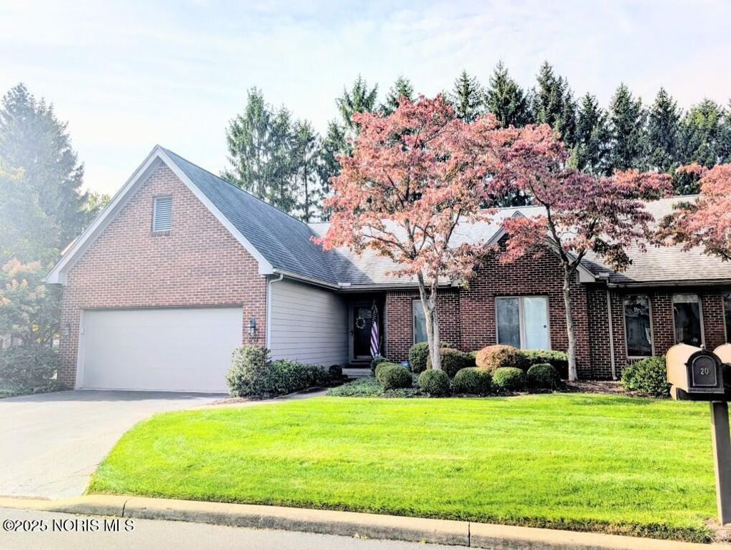 Photo for 20 Main Street Circle, Sylvania, OH 43560 (MLS # 10000503)