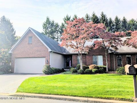 Photo of 20 Main Street Circle, Sylvania, OH 43560 (MLS # 10000503)