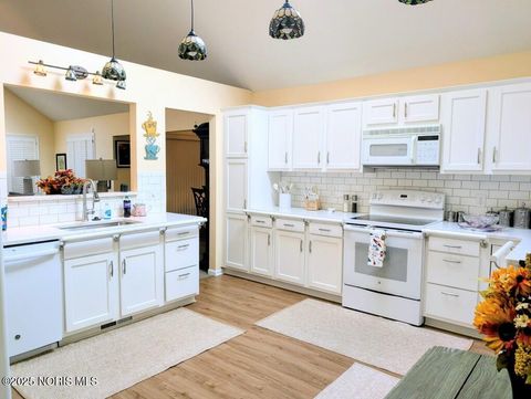 Tiny photo for 20 Main Street Circle, Sylvania, OH 43560 (MLS # 10000503)