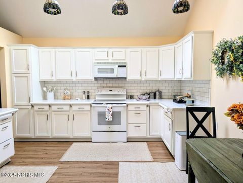 Tiny photo for 20 Main Street Circle, Sylvania, OH 43560 (MLS # 10000503)