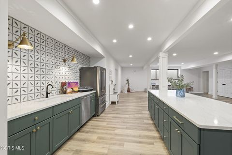 Tiny photo for 5822 Watermill Court, Monclova, OH 43542 (MLS # 10004957)