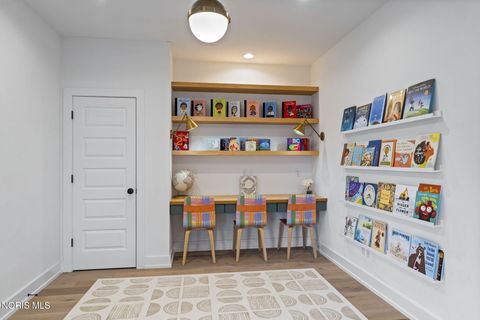 Tiny photo for 5822 Watermill Court, Monclova, OH 43542 (MLS # 10004957)