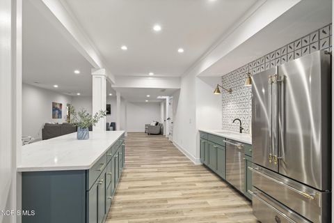 Tiny photo for 5822 Watermill Court, Monclova, OH 43542 (MLS # 10004957)