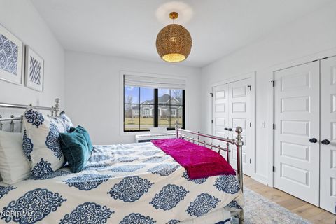 Tiny photo for 5822 Watermill Court, Monclova, OH 43542 (MLS # 10004957)