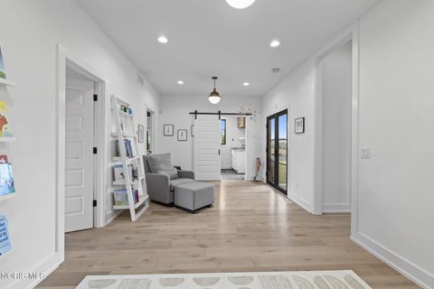 Tiny photo for 5822 Watermill Court, Monclova, OH 43542 (MLS # 10004957)